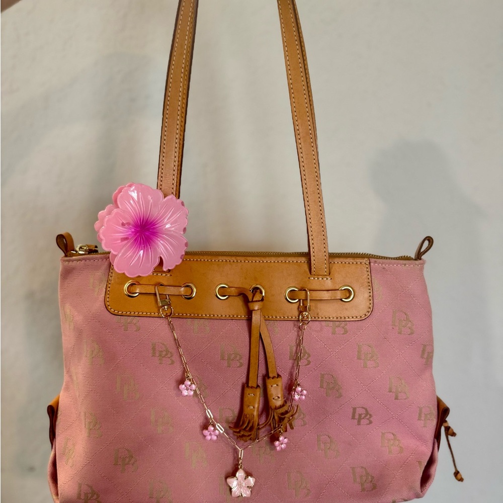Gorgeous pink Dooney and Bourke Tote